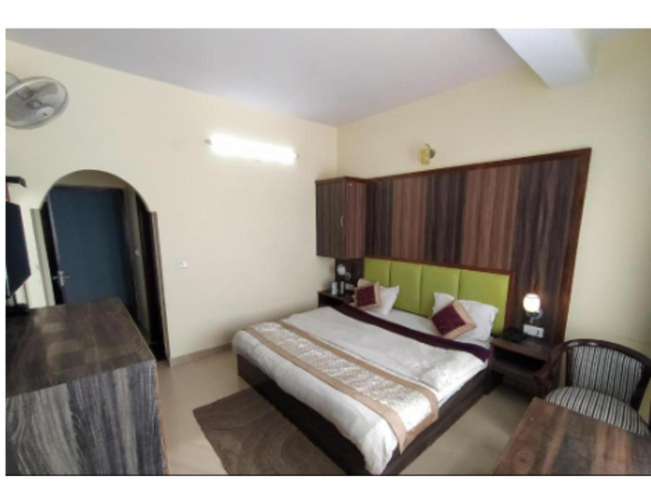 Hotel Super Mall Residency, מוסורי מראה חיצוני תמונה