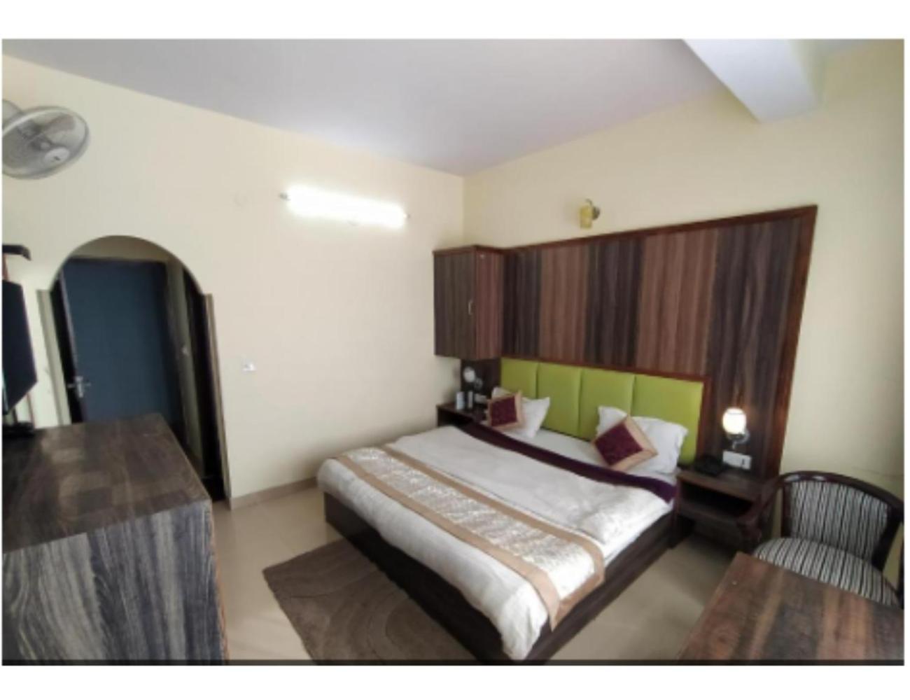 Hotel Super Mall Residency, מוסורי מראה חיצוני תמונה